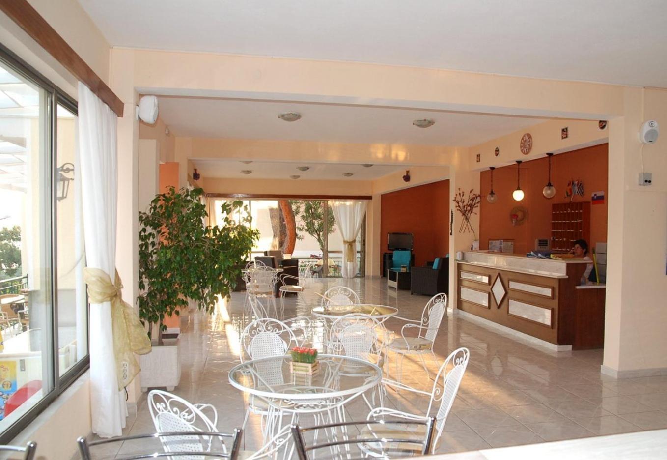 Anthemis Hotel Apartments Agia Paraskevi  Экстерьер фото